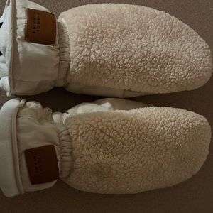 Isabel Marant Beige Shearling Mittens